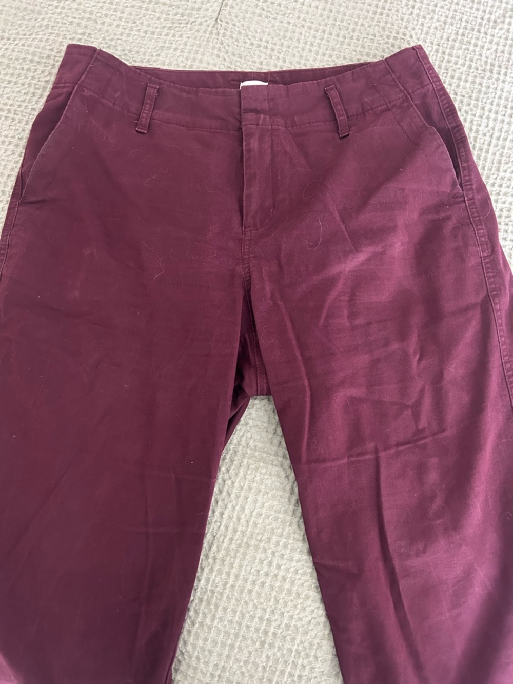 Women’s Casual Chino Pants in Burgundy